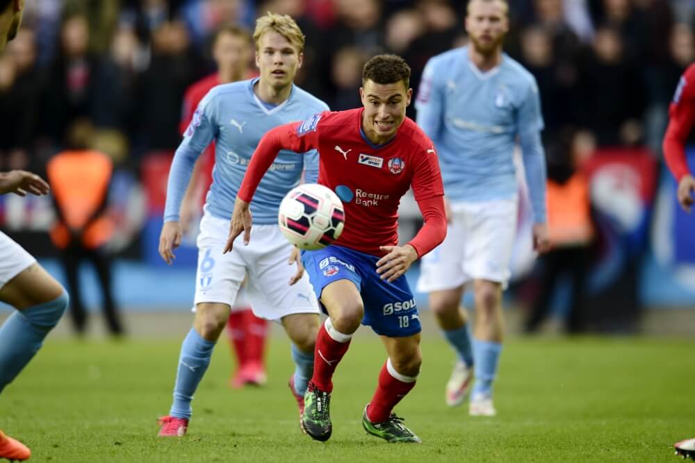 Zoon Feyenoord-legende tekent voor NEC