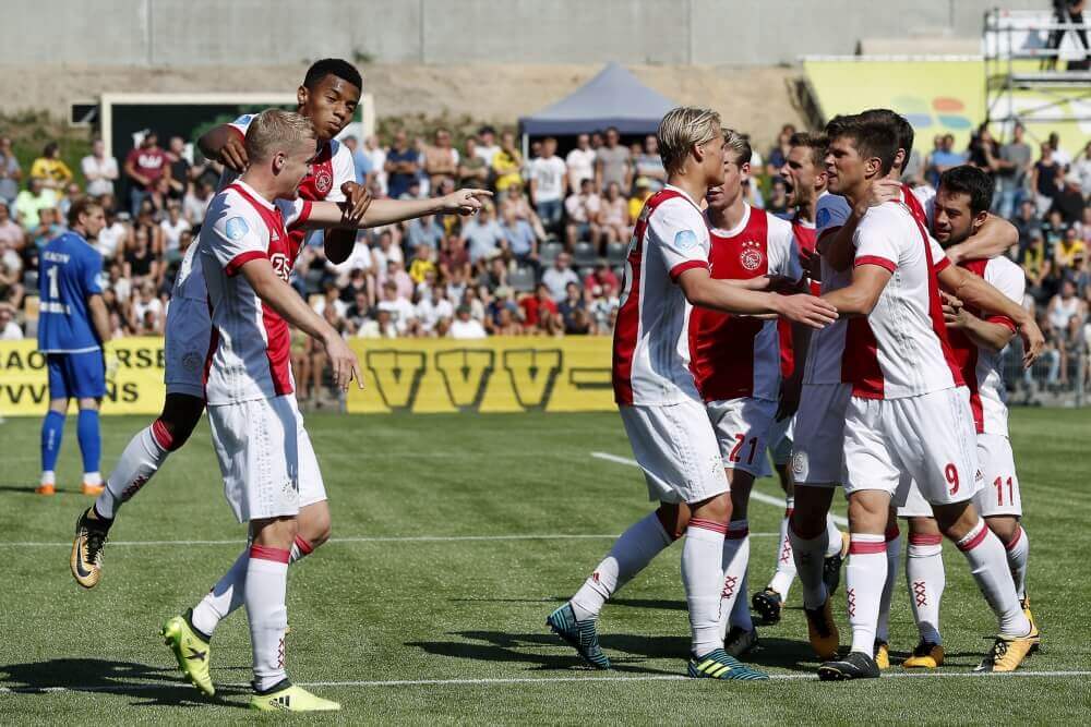 Ajax in matig duel langs VVV-Venlo