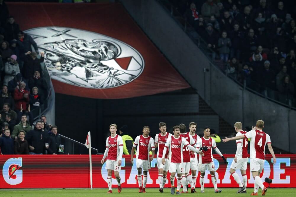 Ajax wint moeizaam van NAC Breda